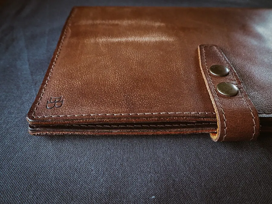 Okładka skórzana na IPad czy dokumenty BarellyBags — zdjęcie 4